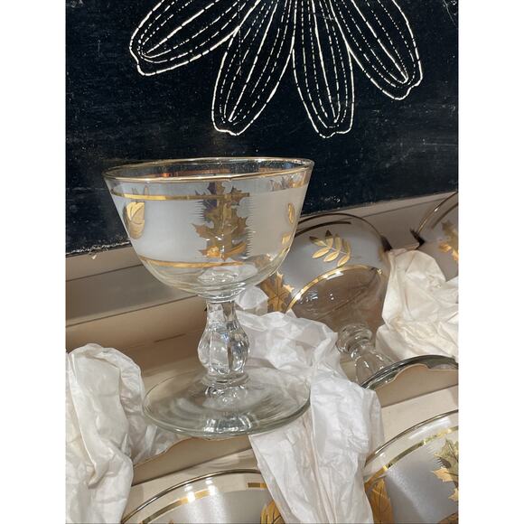 Vintage Libbey Gold Leaf Cocktail Glasses NIB Set of 6 - Picture 4 of 9